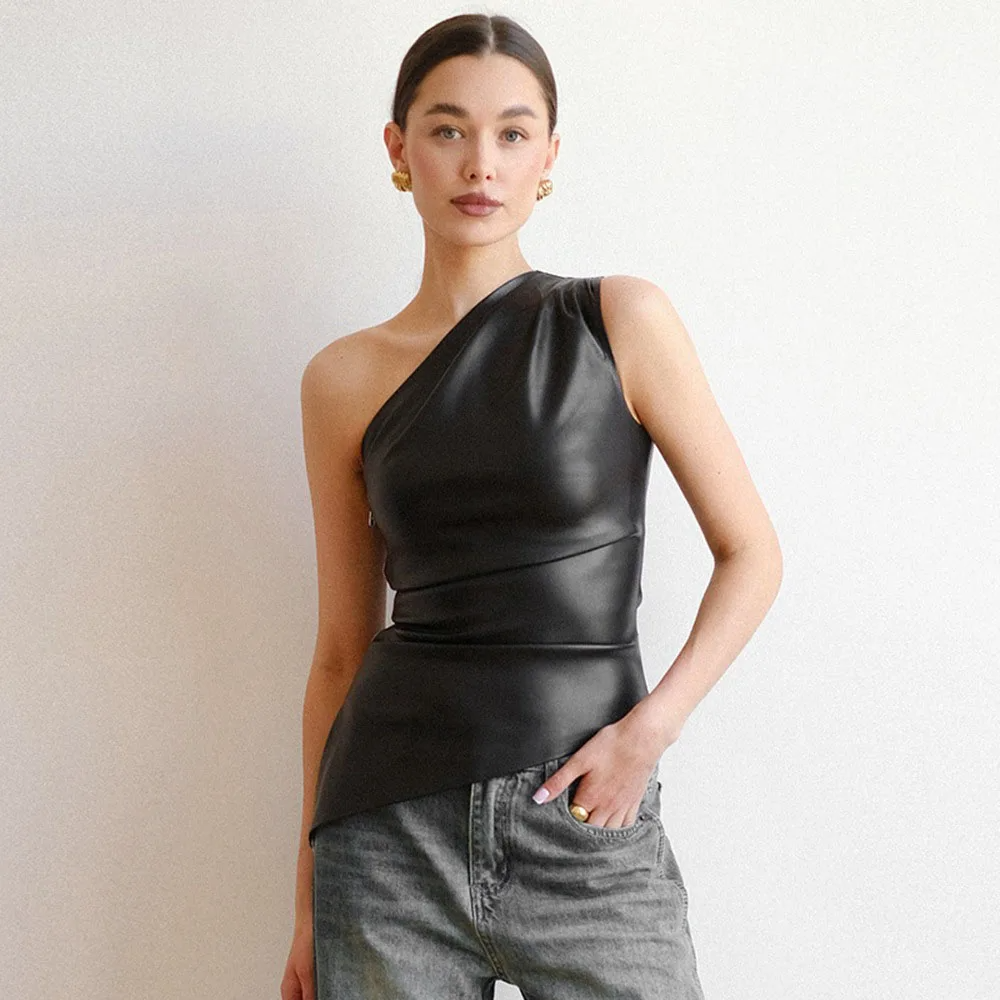 Obsidian One-Shoulder